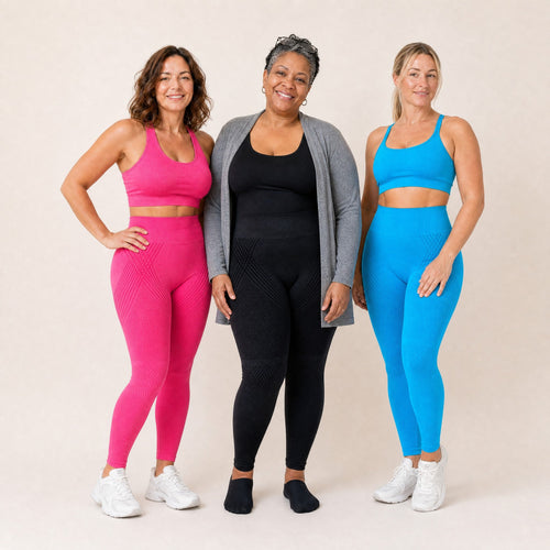 Tres mujeres con leggings y tops a juego